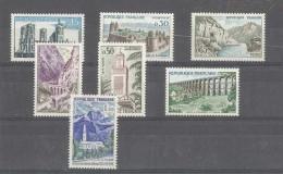 Yvert  1235  à 1241 - Série Touristique  - Série De 7 Timbres Neufs Sans Traces De Charnières - Ungebraucht