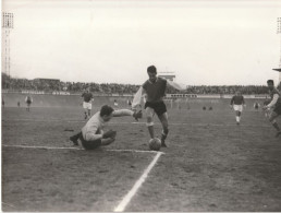 PHOTO SPORT FOOTBALL FOOTBALLEUR JUST FONTAINE 1933/2023 NO8 - Sports
