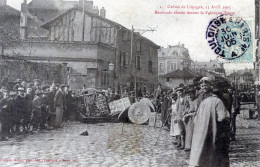 87  LIMOGES   LES GREVES DE 1905   BARRICADE  ELEVEE DEVANT LA FABRIQUE  TOUZE - Limoges