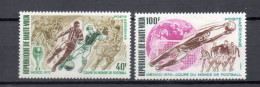 HAUTE VOLTA  PA  N° 78 + 79    NEUFS SANS CHARNIERE  COTE  2.50€    FOOTBALL SPORT - Haute-Volta (1958-1984)