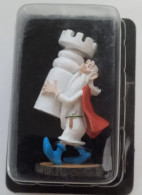 N°11 Figurine Pièce D'échec Astérix Plastoy Hachette 2006 Panoramix Tour Gauloise - Asterix & Obelix