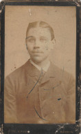 DEN36  --  DENMARK --  RANDERS -  CABINET PHOTO, CDV  --  MAN  -  FOTO:  GEORG KRUSE  -  10,3  Cm  X 6,2 Cm - Oud (voor 1900)