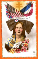 Cp 67 68 Patriotique Alsacienne Alsace Croix De Lorraine Vive La France ! Dentelée TBE Serie Color A - Patriotic