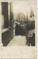 129 - Dampremy - Dans Une Cour Juillet 1914 - Carte Photo - Charleroi