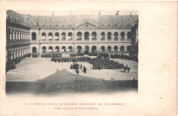 TH METIER GENDARMERIE GARDE REPUBLICAINE - PARIS - Salut Au Gouverneur - Animée Belle - Policia – Gendarmería