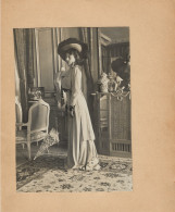 Grande Photo D'une Femme élégante Devant Un Miroir, Vers 1910 - Anciennes (Av. 1900)