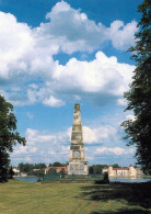 1 AK Germany / Brandenburg * Rheinsberg - Obelisk (erbaut 1791) Und Das Schloss (erbaut 1734 - 1740) * - Rheinsberg