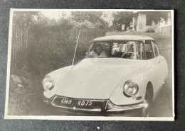 Photo  Ancienne Snapshot DS Voiture Auto 1965 Immatriculation Paris 6 X 9 Cm - Automobiles