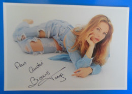 AUTOGRAPHE DE TONYA KINZINGER SUR CARTE POSTALE - Actores Y Comediantes 