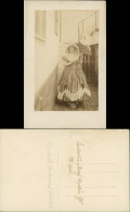 Foto  Frau Im Rüschenkleid - Hut Regenschirm 1926 Privatfoto - Personen