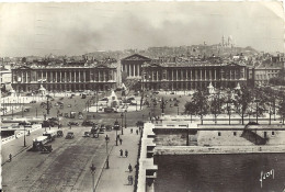 *CPSM - 75 - PARIS  - La Place De La Concorde Et La Butte Montmartre - Squares