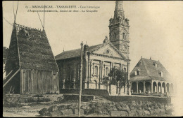 Tananarive Case Historique D'Andrianampoinimerina Datant De 1800 La Chapelle Conadou - Madagaskar