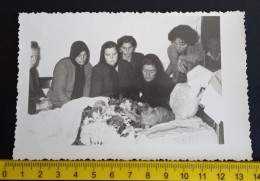 #21  Anonymous Persons - Funeral Dead Man In A Coffin / Homme Morte Funéraire Dans Un Cercueil - Anonieme Personen