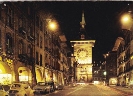 BERN - BERNE - La Tour De L'horloge La Nuit - 4cv Renault - Autres & Non Classés