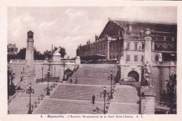 13 - MARSEILLE -  L'escalier Monumental De La Gare Saint Charles - Stationsbuurt, Belle De Mai, Plombières