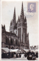 29 -  QUIMPER  - La Cathedrale - Jour De Marché - Quimper