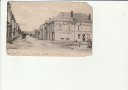 08- Le Chesne 1914 - Avenue De La Gare (Commerce Restaurant Latreille ) - Le Chesne