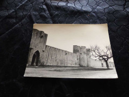 P-931 , Photo , Vue Des Remparts De La Ville Fortifiée D'Aigues Mortes, Gard, Circa 1965 - Lieux