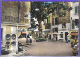 Carte Postale 06. Vence  Place Du Peyra Poterie Faïencerie Artistiques   Très Beau Plan - Vence