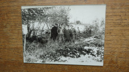 Les Abrets Où Environs : Isère , (années 50-60) Un Groupe ( Photo 18 X 13 Cm ) - Lieux