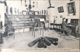C. P. A. : Espagne : Cataluna : FIGUERAS : Institution Agricole FORTIANELL , Salle De Musique, Animé, Timbre En 1918 - Gerona