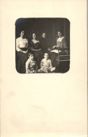 CP Carte Photo D'époque Photographie Vintage Femme Enfant Groupe - Couples