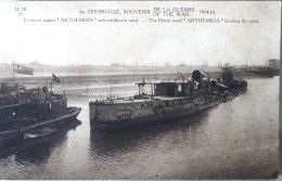 C. P. A. : Belgique : Flandre Occidentale : ZEEBRUGGE : Le Navire Anglais "ARTHEMISIAS" Embouteillant Le Canal - Zeebrugge