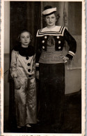 CP Carte Photo D'époque Photographie Vintage Fête Déguisemant Bal Costumé  - Couples
