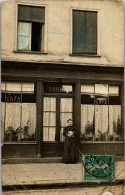 CP Carte Photo D'époque Photographie Vintage Bistrot Café Sorel Vitrine  - Unclassified