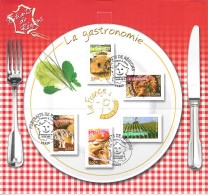 Souvenir Philatélique 2003 . LA FRANCE A VIVRE LA GASTRONOMIE Y Et T 1/2 BF 57 . Oblitéré FDC Premier Jour 24 05 2023 . - Documenten Van De Post