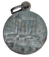 ANCIEN PENDENTIF EN ARGENT DE SAINT BERTRAND DE COMMINGES ( HAUTE-GARONNE) - FRANCE - Godsdienst & Esoterisme