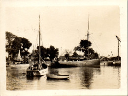 Photographie Photo Vintage Snapshot Anonyme LA Rochelle 17 Bateau Pêche  - Lieux