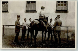 39496331 - Gruppenbild Soldaten Pferd - Other & Unclassified
