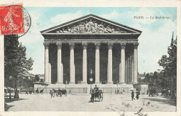 P6-75--PARIS  LA MADELEINE CP COLOREE ANIMEE ATTELAGES - Churches