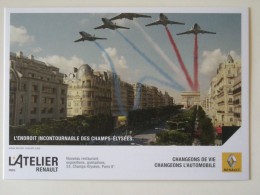 AVIATION - AVIONS Avec Trace Tricolore Style Patrouille De France , Survol Des Champs Elysées - Carte Pub Renault - 1946-....: Era Moderna