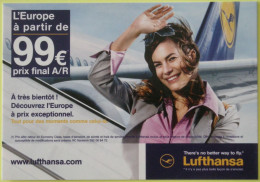 LUFTHANSA - Femme Saluant à Coté D'un Avion Lufthansa / Compagnie Aérienne - Carte Publicitaire - 1946-....: Era Moderna
