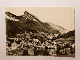 SAINT PIERRE DE CHATREUSE (38/Isère) - Vue Du Village Et Des Montagnes Aux Alentours - Other & Unclassified
