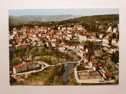 LE CHAMBON SUR LIGNON (43/Haute Loire) - Vue Du Village , Maisons Et Colines Aux Alentours - Le Chambon-sur-Lignon