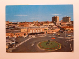 RAVENNA (ITALIE / EMILIA ROMAGNA) - Place Farini / Gare - Piazza & Stazione Ferroviaria - Bus / Autocar Sur Parking - Ravenna