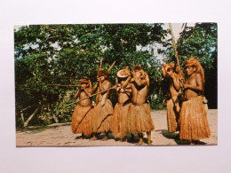 PEROU / INDIEN - Indiens Soufflant Dans Une Sarbacane - 50 Miles De La Rivière Amazone / IQUITOS - Native Americans