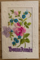Fantaisie - Cpa Brodée à Système - Bonne Année - Fleurs Flowers - Embroidered