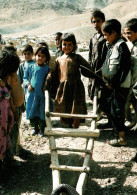 CPM - AFGHANISTAN - Enfants Qui Posent - Edition Asso.Afghanistan Bretagne - Afghanistan