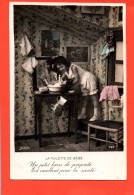 LA TOILETTE DE Bébé Petite Fille, Poupée, Habits  Bain De Poupée  (2 Scans) 21725 - Autres & Non Classés