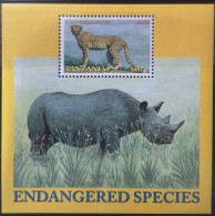 Tansania 2001 Gefährdete Arten Gepard Block Mi B530** - Tanzania (1964-...)