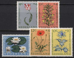 Niederlande 1960 Soziale Und Kulturelle Einrichtungen Blumen 746/50 Postfrisch - Nuovi