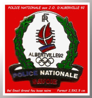 SUPER PIN'S "POLICE NATIONALE SAVOIE ALBERVILLE 92 Email Grand Feu Version Base Noire - Polizei
