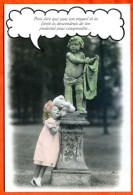 CP Humour  Enfant  Contre Statue , Enfant Avec Chat Carte Vierge TBE - Cartes Humoristiques