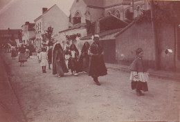 LE VOIDE 1913 MAINE ET LOIRE FETE CORTEGE PHOTO ORIGINALE 8 X 6 CM R8 - Lieux