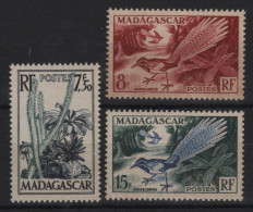 Madagascar - N°322 à 324 - ** Neufs Sans Charniere - Cote 9€ - Nuevos