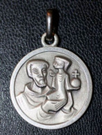 Pendentif Médaillon Médaille Religieuse Milieu XXe "St Antoine Et L'Enfant Jésus / Le Mont Saint Michel" Religious Medal - Religion &  Esoterik